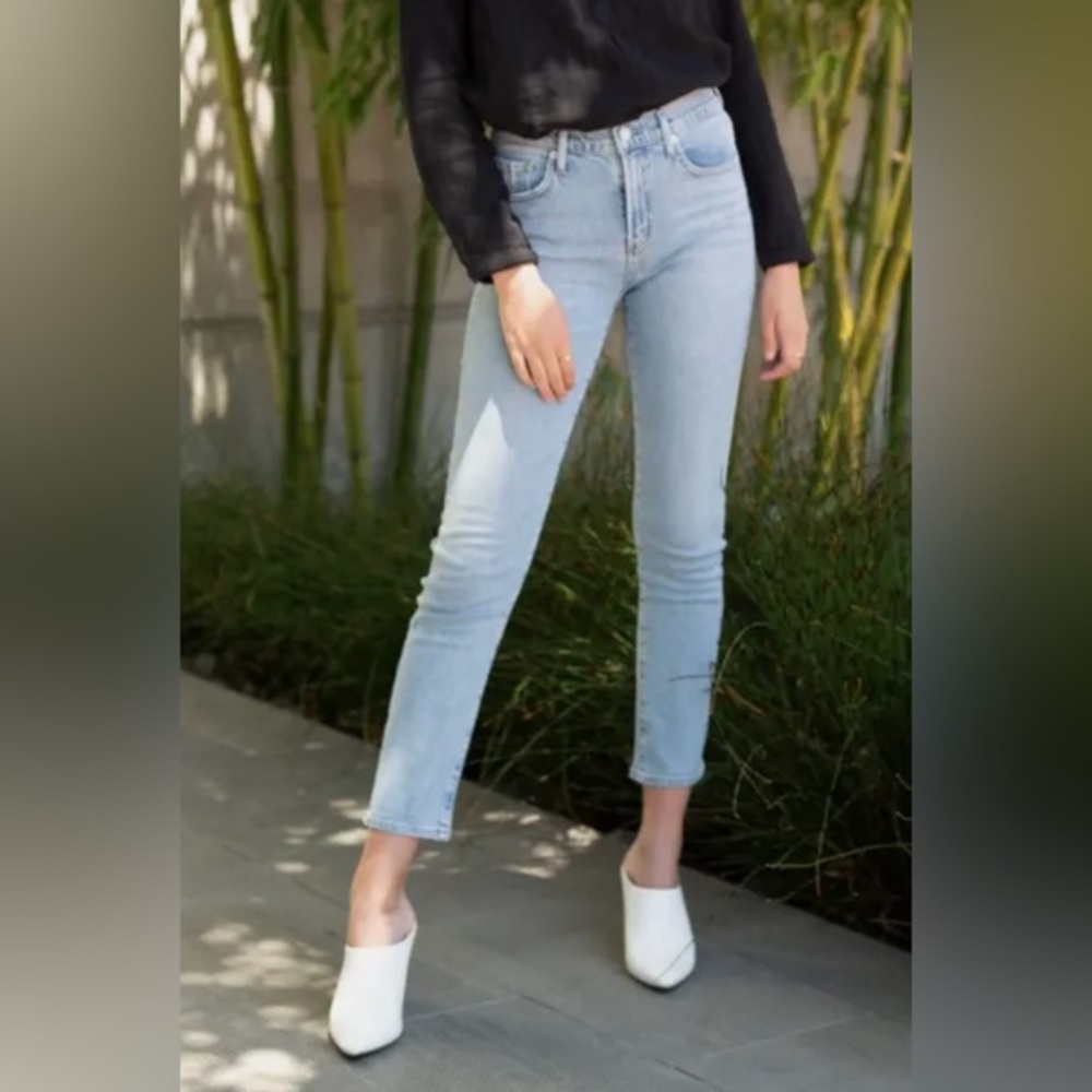 AGOLDE Toni Mid Raise Skinny in Daylight Jean, Size 25
